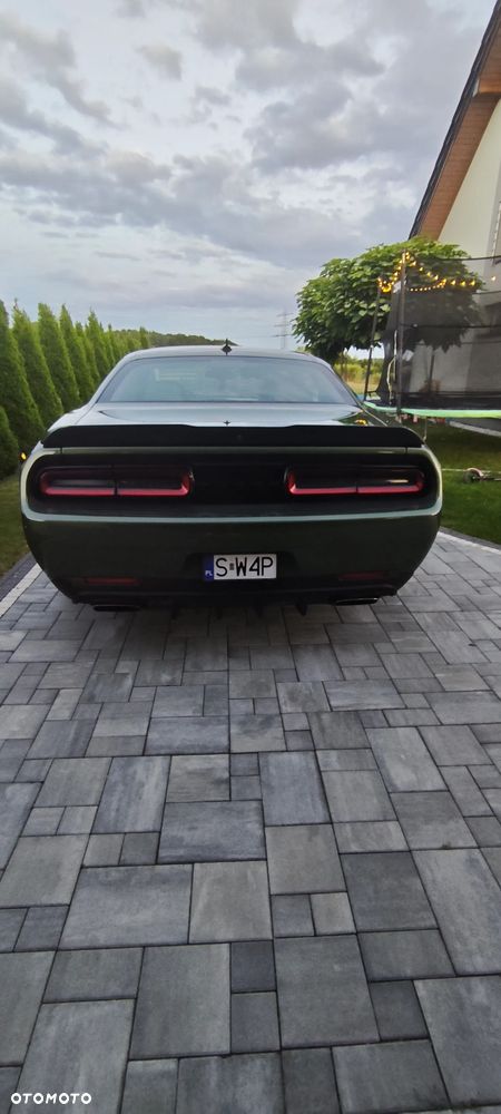 Dodge Challenger 5.7 R/T - 6