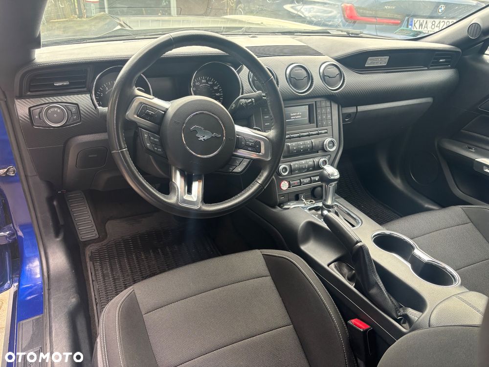 Ford Mustang - 13