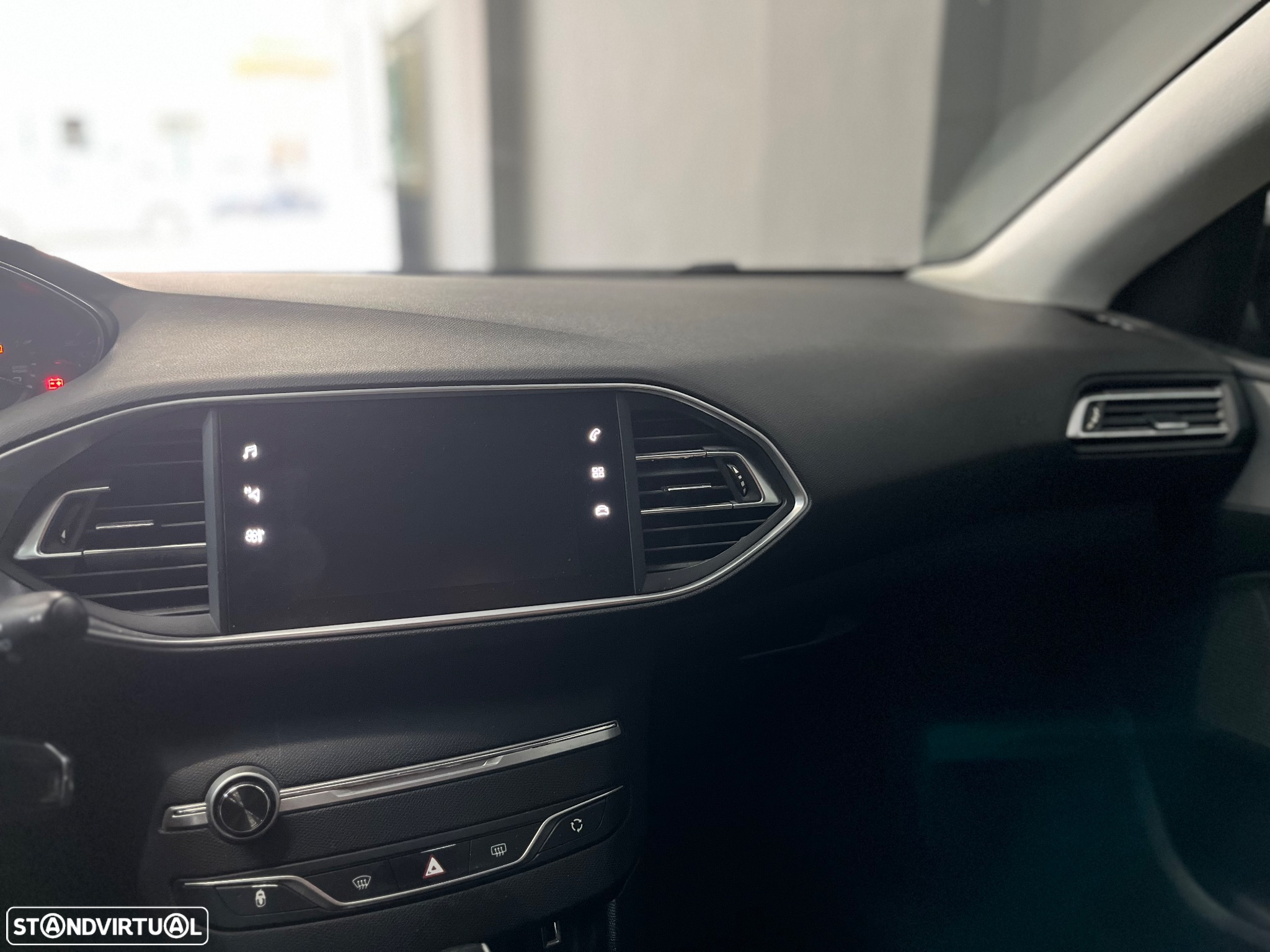 Peugeot 308 SW 1.6 BlueHDi Active - 27