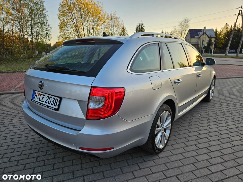 Skoda Superb 2.0 TDI Green tec 4x4 DSG Elegance - 6