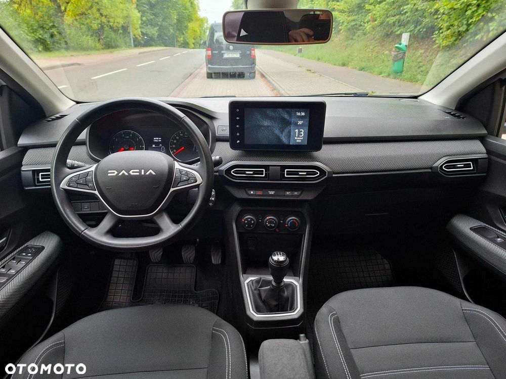 Dacia Sandero - 7