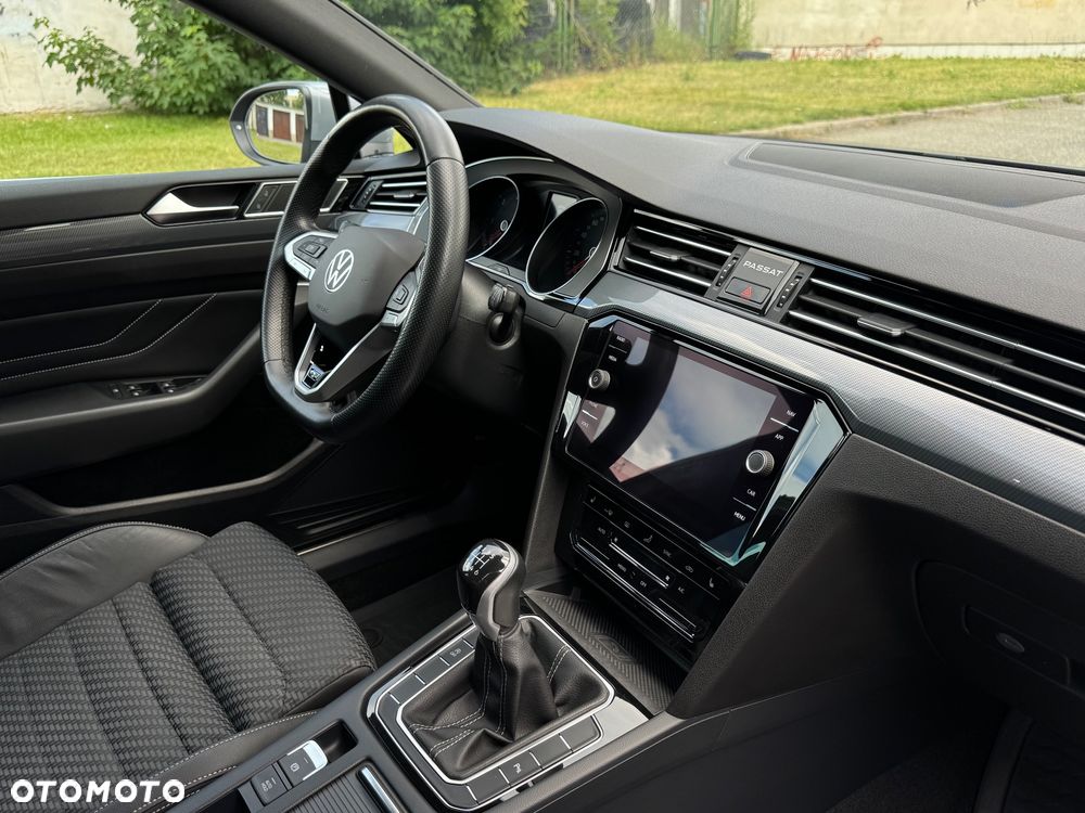 Volkswagen Passat Variant 2.0 TDI SCR Business - 7