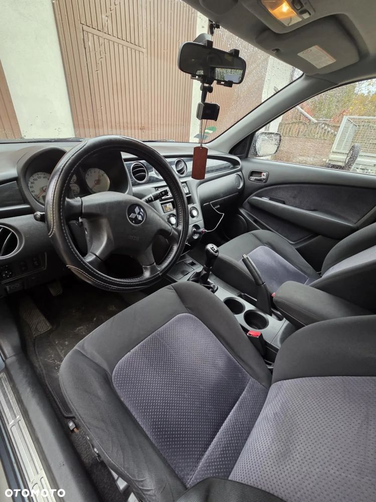 Mitsubishi Outlander 2.0 Comfort 4WD - 4