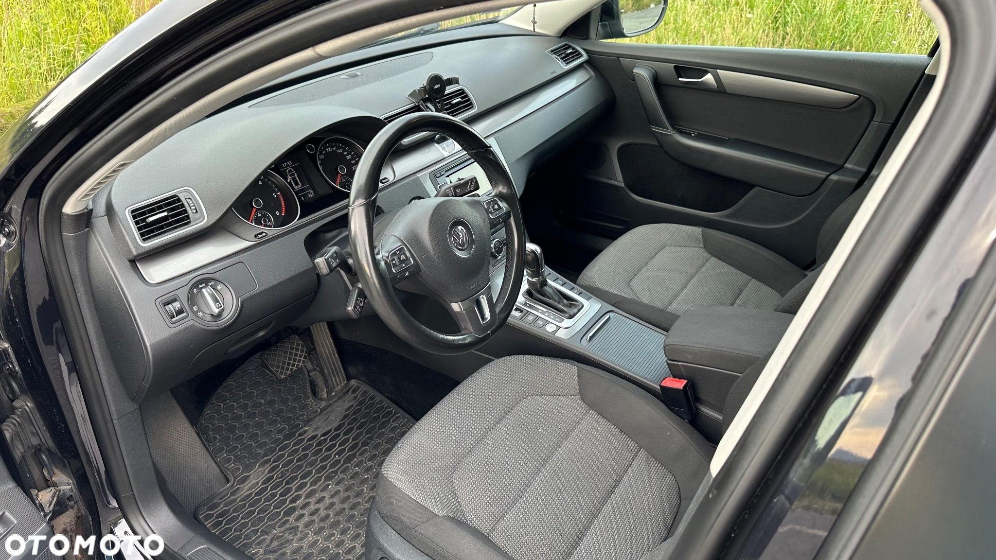 Volkswagen Passat 2.0 TDI Comfortline DSG - 13
