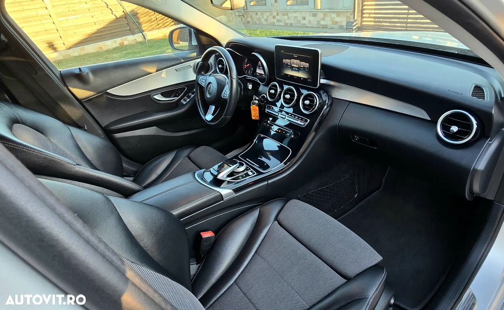 Mercedes-Benz C 220 (BlueTEC) d 7G-TRONIC AMG Line - 22