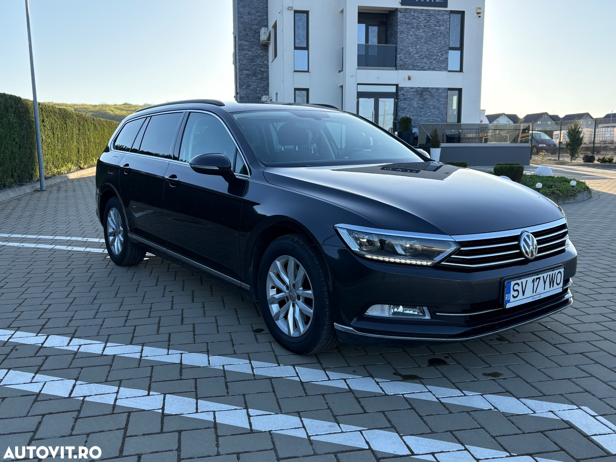Volkswagen Passat Variant 2.0 TDI DSG Comfortline - 3