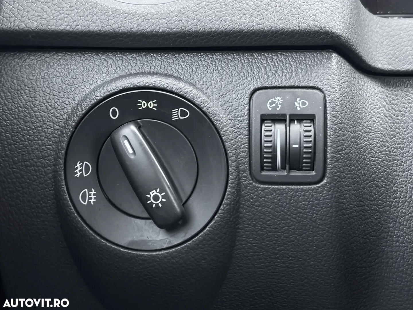 Volkswagen Tiguan - 14