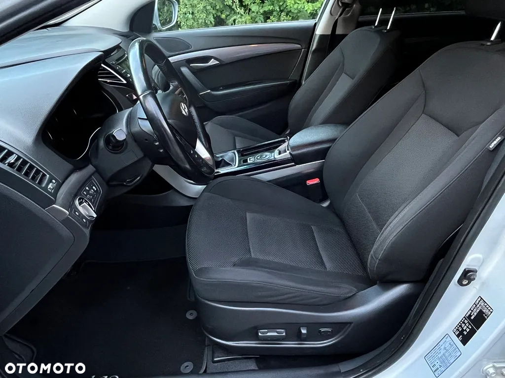 Hyundai i40 Kombi blue 1.7 CRDi Style - 17