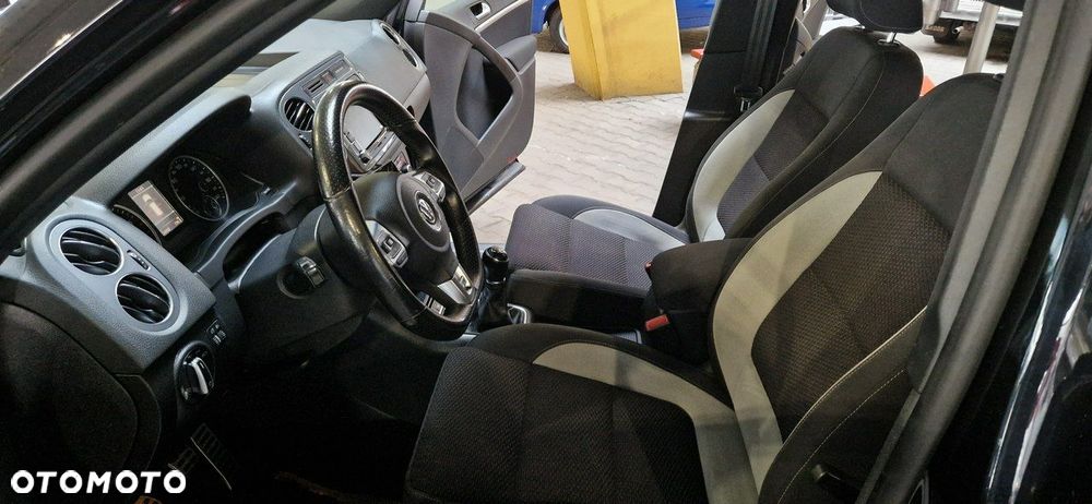 Volkswagen Tiguan - 15