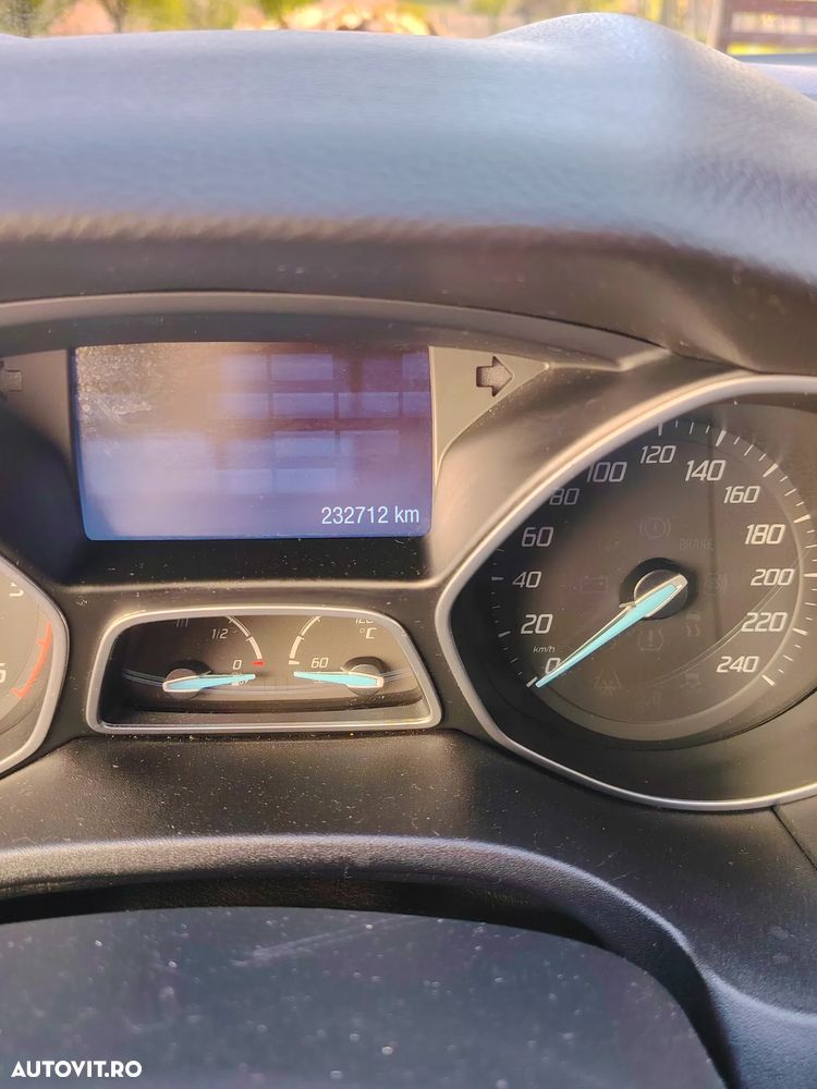 Ford Focus 1.6 TDCI DPF Titanium - 8