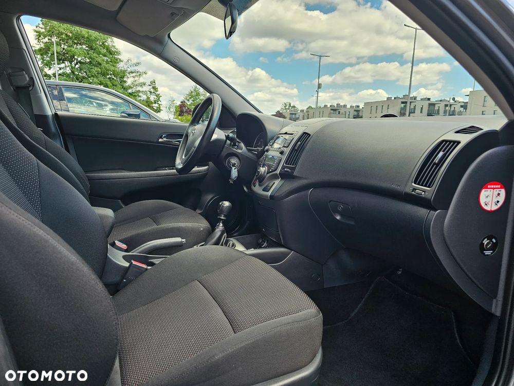Hyundai i30 1.4 Comfort - 3