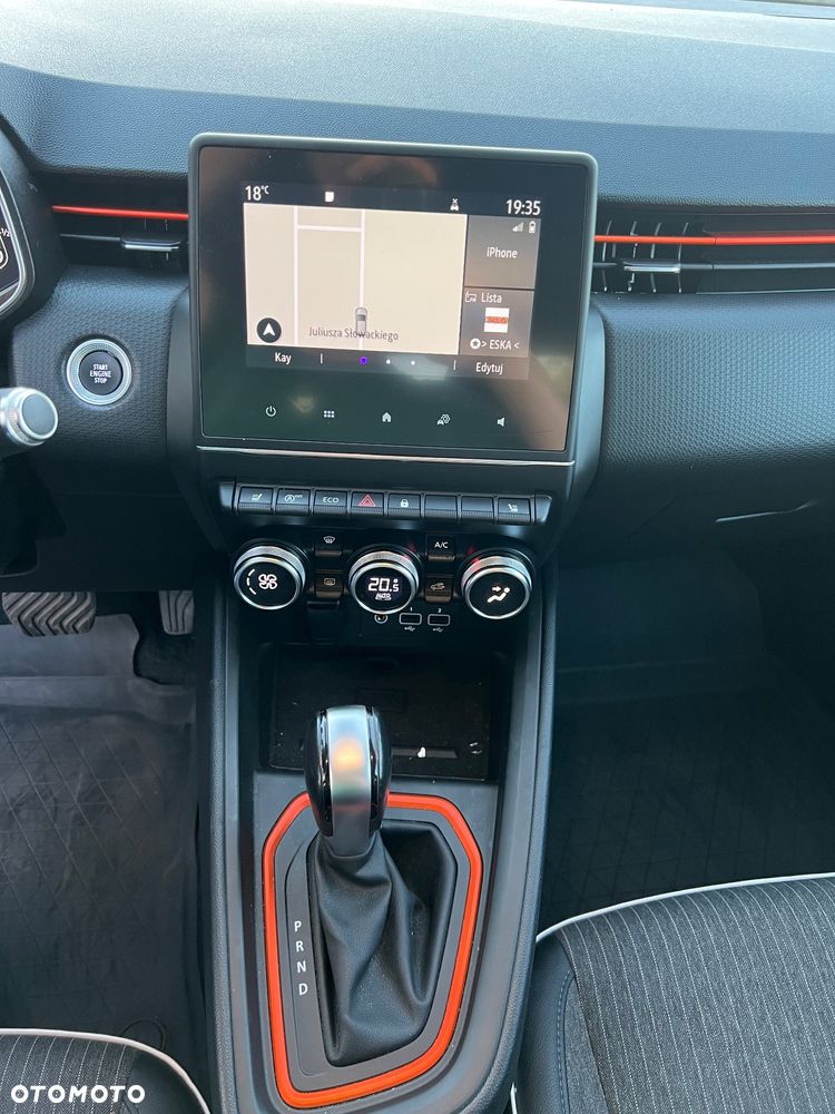 Renault Clio - 24