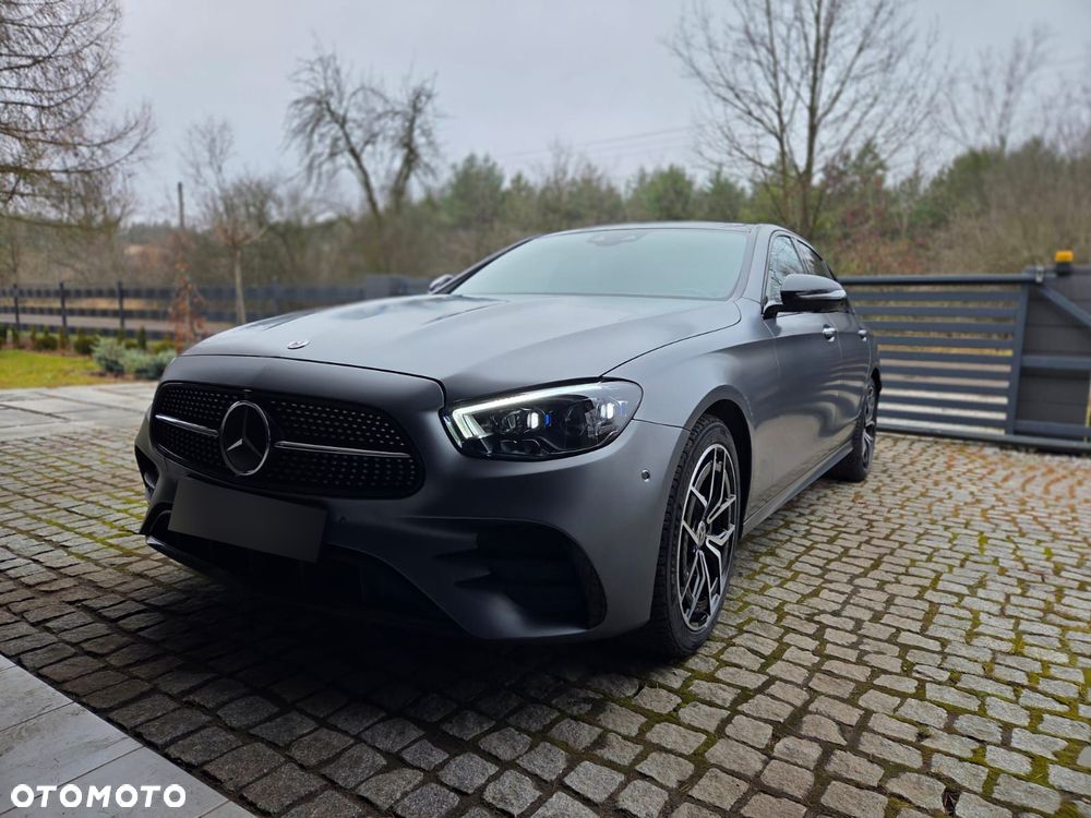 Mercedes-Benz Klasa E 220 d 4-Matic Business Edition - 1