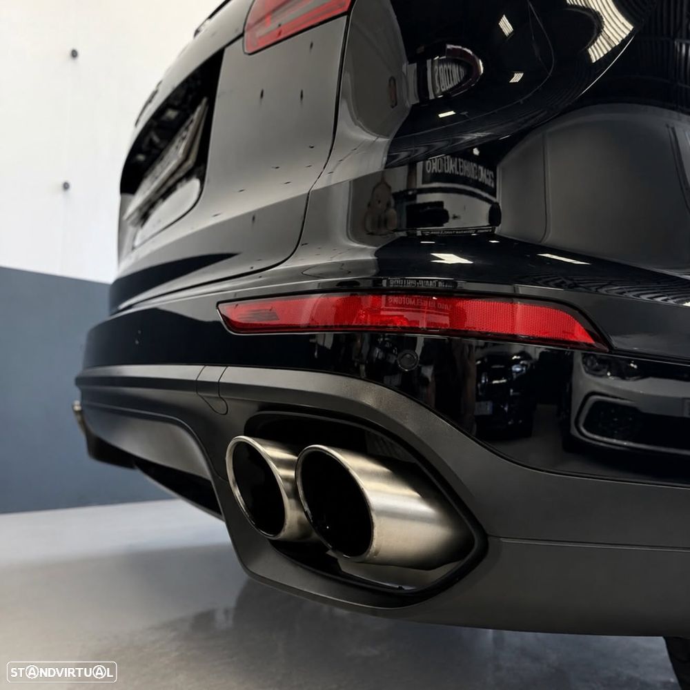 Porsche Cayenne S - 3