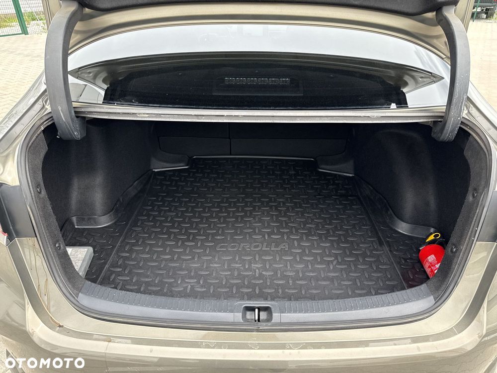 Toyota Corolla 1.5 Comfort MS - 11