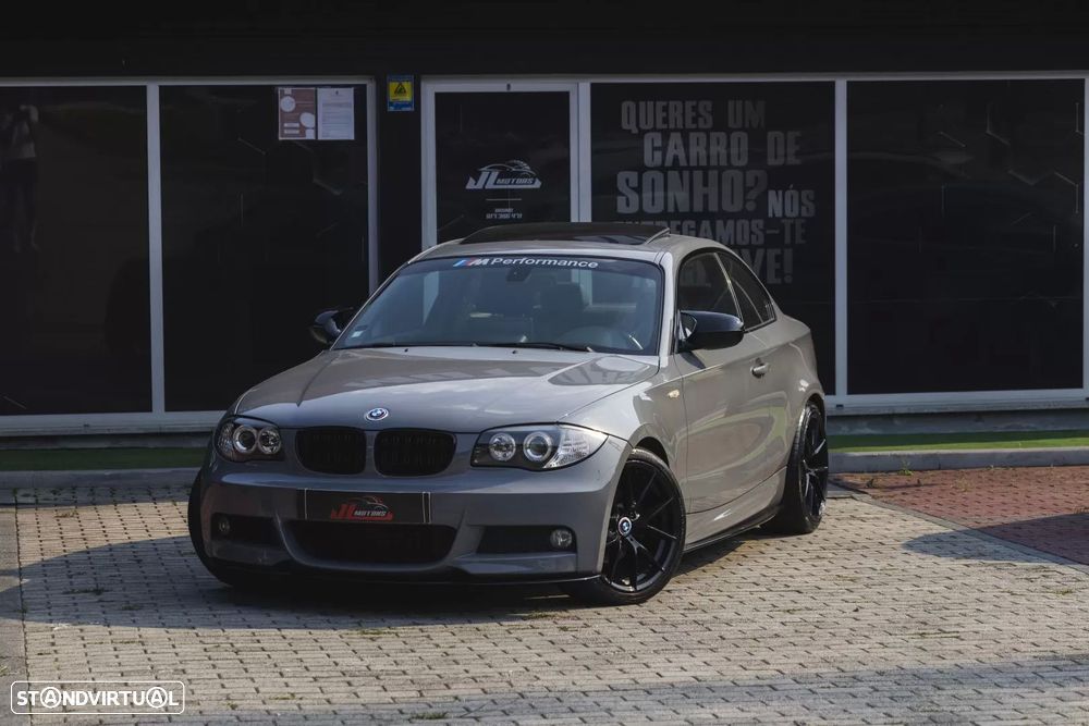 BMW 118 d Pack M - 3