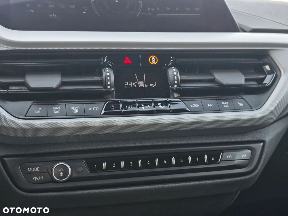BMW Seria 1 118i Advantage - 21