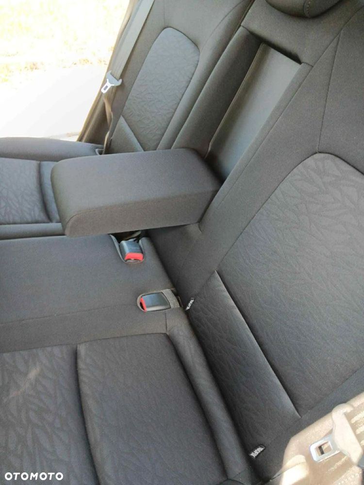 Hyundai ix20 - 7
