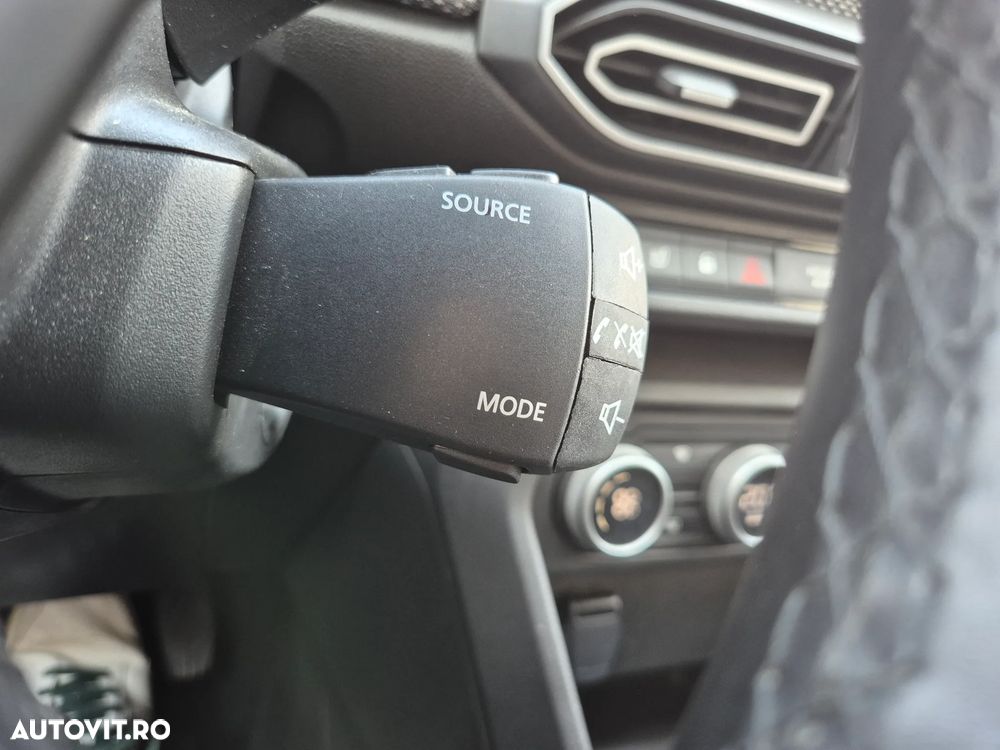 Dacia Sandero TCe 90 MT5 Expression - 17