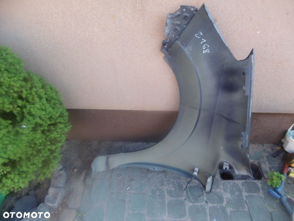 Błotnik prawy OPEL ZAFIRA B Z168 BEZ RDZY - 10