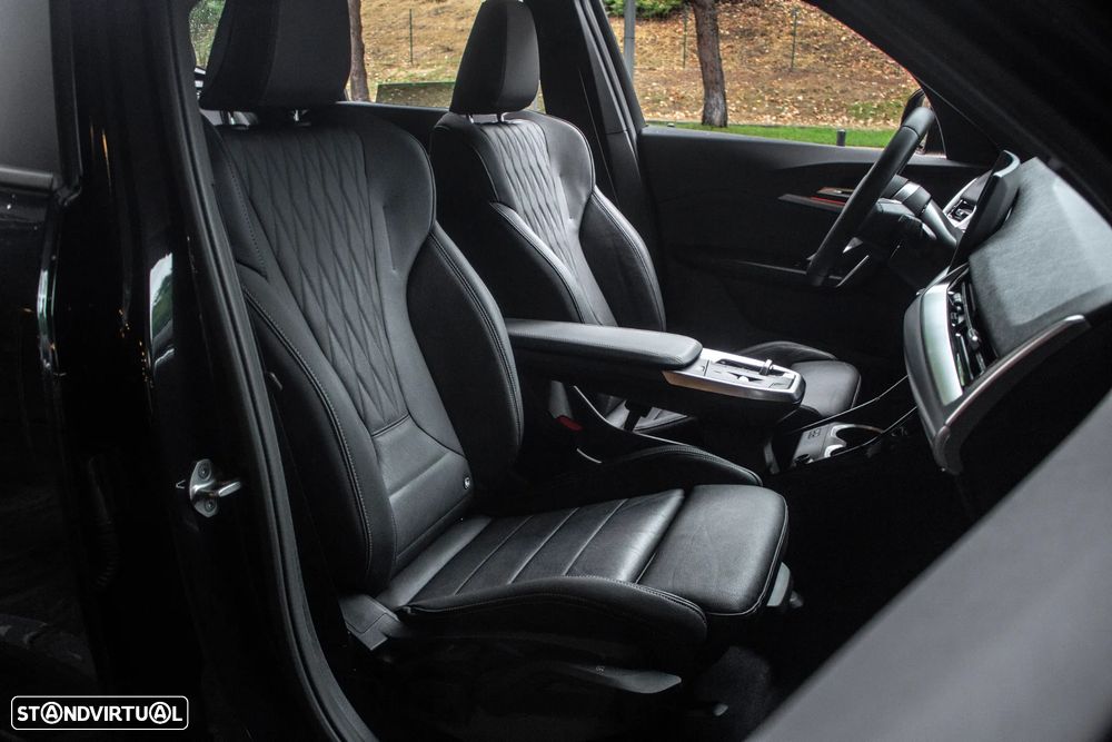 BMW X1 xDrive25e Aut. — fotografia 26