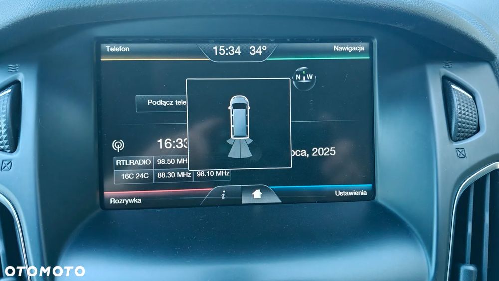 Ford Focus 1.5 TDCi SYNC Edition - 16