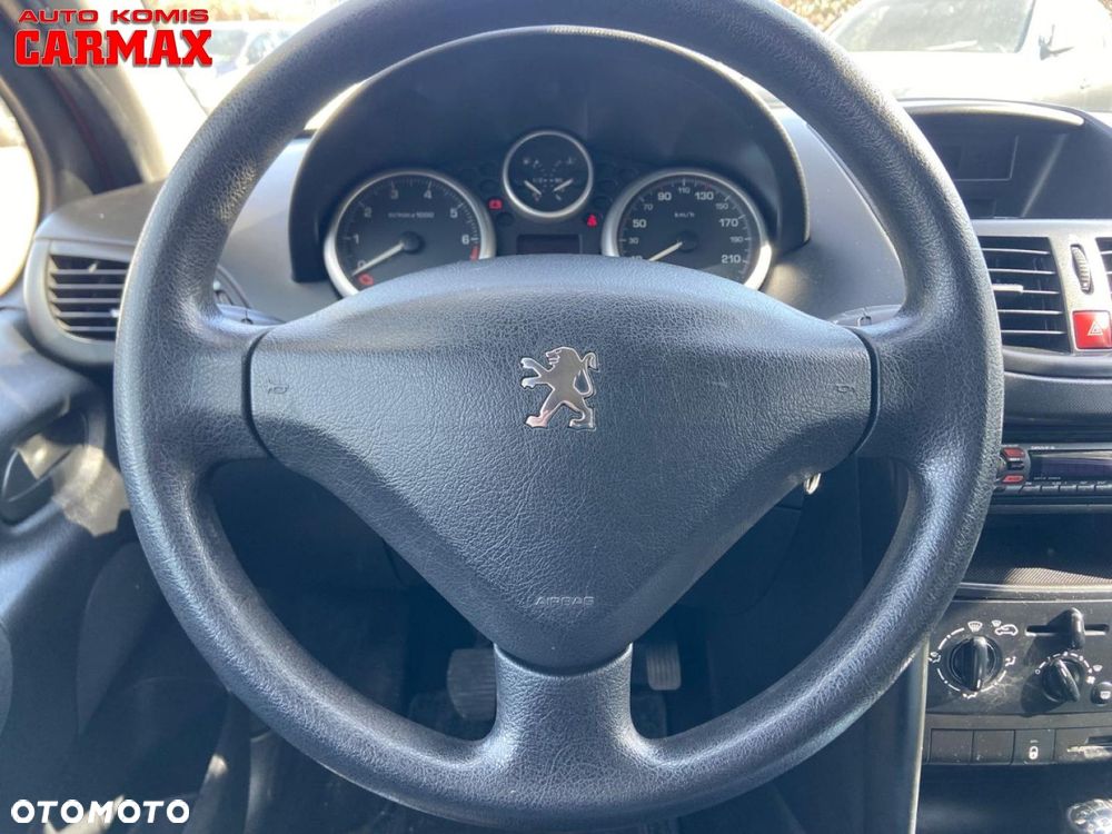 Peugeot 207 - 15