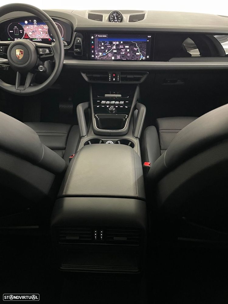 Porsche Cayenne Coupé E-Hybrid - 28