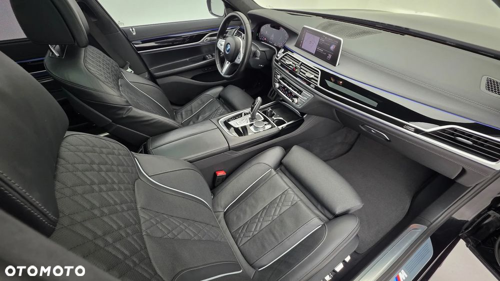 BMW Seria 7 - 27