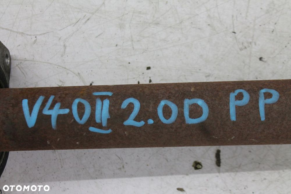 PÓŁOŚ PRAWY PRZÓD 31437595 VOLVO V40 II 2.0D 12-19 - 3
