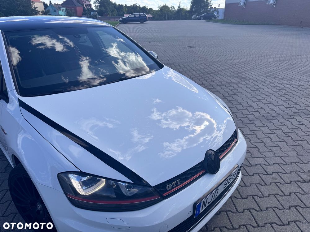 Volkswagen Golf GTI Performance BlueMotion Technology DSG - 13