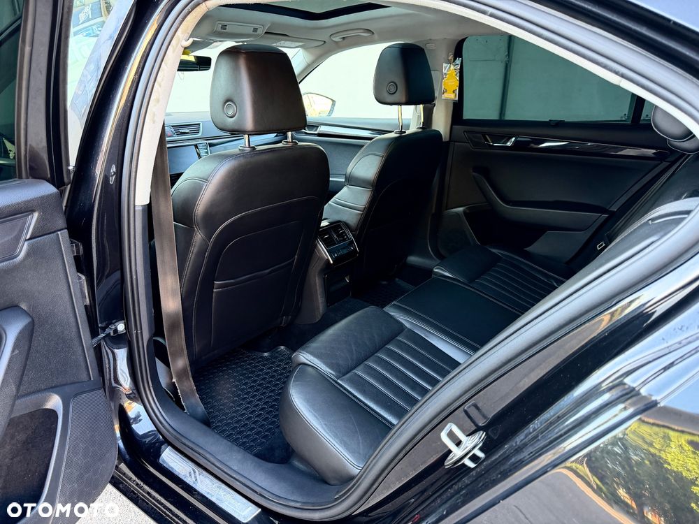 Skoda Superb 2.0 TDI L&K DSG - 10