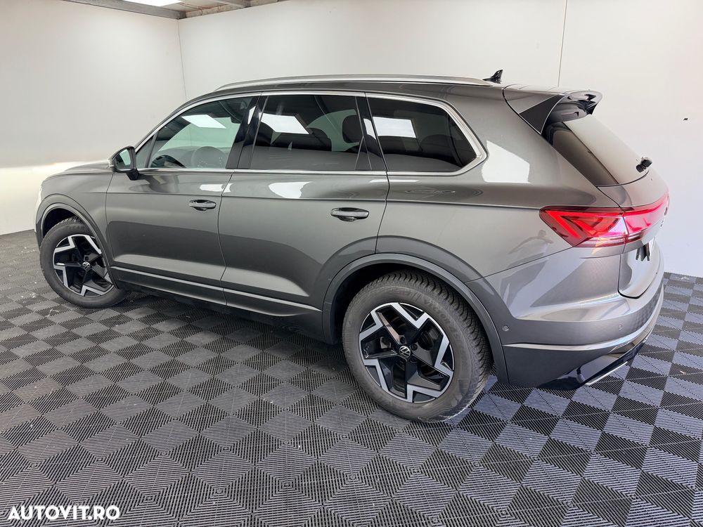 Volkswagen Touareg 3.0 V6 TDI SCR 4Motion Automatik R-Line - 21