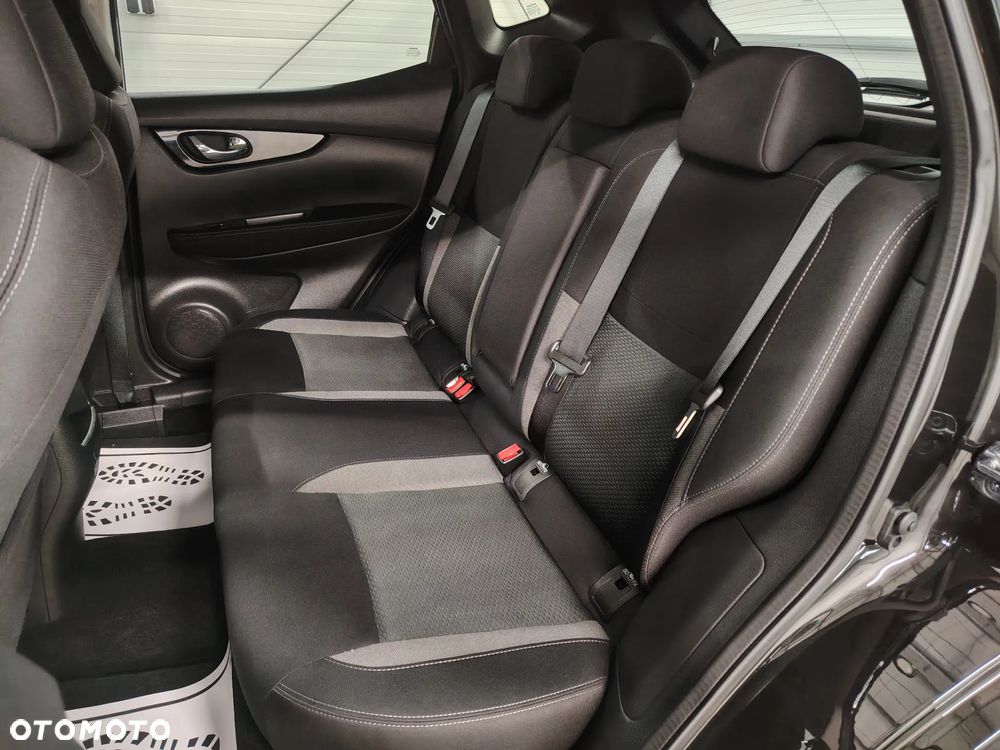 Nissan Qashqai - 25