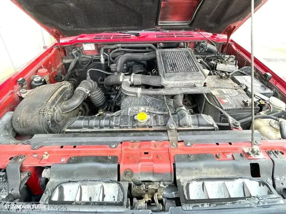 Mitsubishi Pajero 2.5 TDi GLS - 23