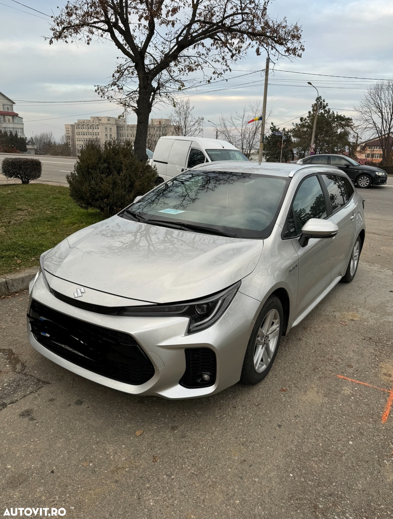 Suzuki Swace 1.8 E-CVT HEV Spirit - 2