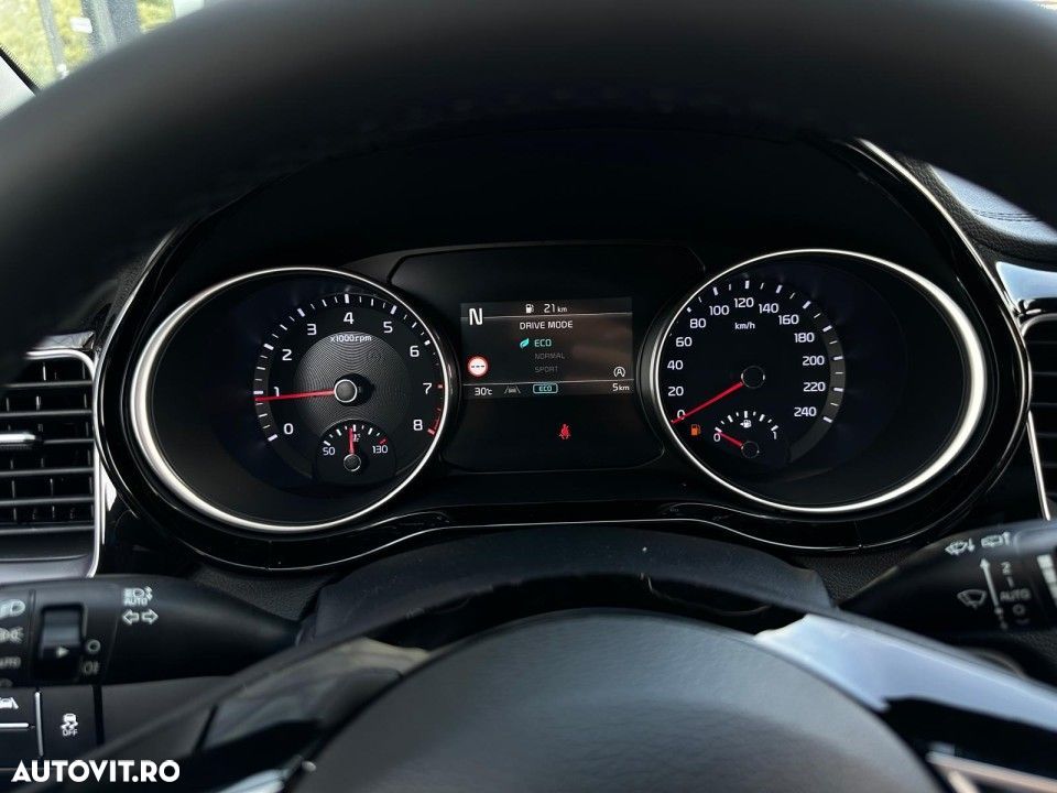 Kia XCeed - 13