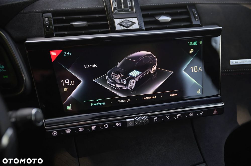 DS Automobiles DS 7 Crossback 1.6 E-Tense Performance Line + - 32