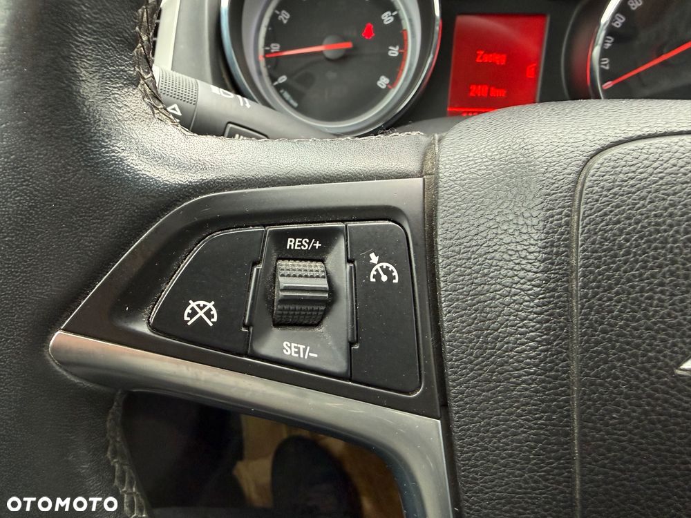 Opel Astra 1.4 Turbo - 14