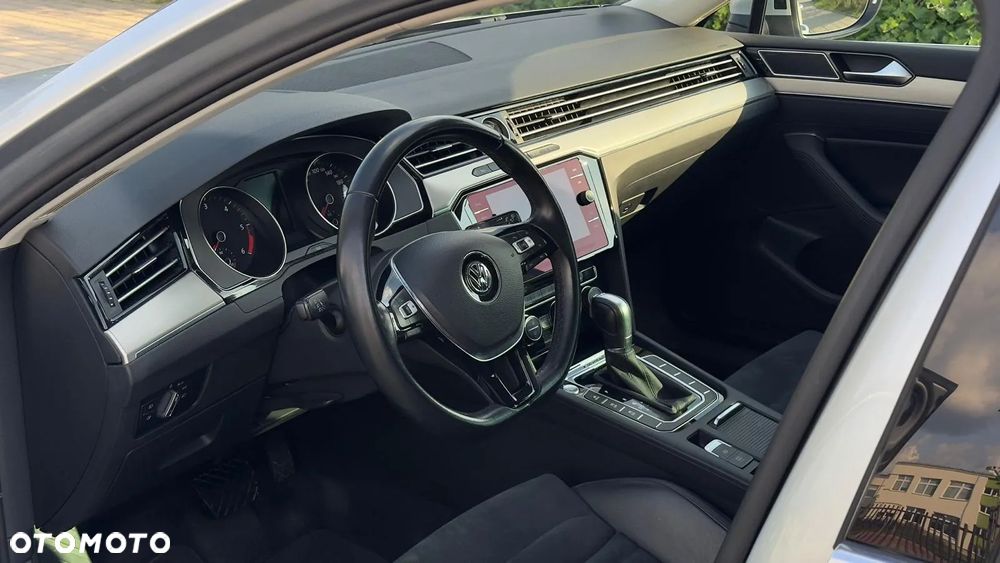 Volkswagen Passat 2.0 TDI 4Mot Elegance DSG - 13