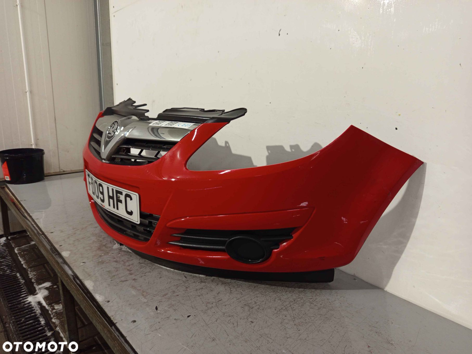 ^ ZDERZAK PRZÓD PRZEDNI OPEL CORSA D Z547 CZERWONY - 2