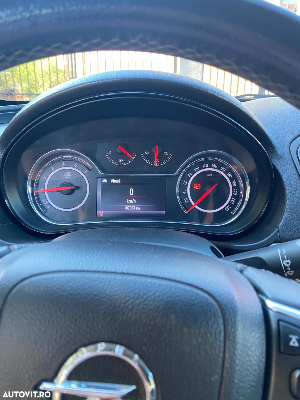 Opel Insignia 2.0 CDTI ECOTEC ECOFLEX Start/Stop Cosmo - 17