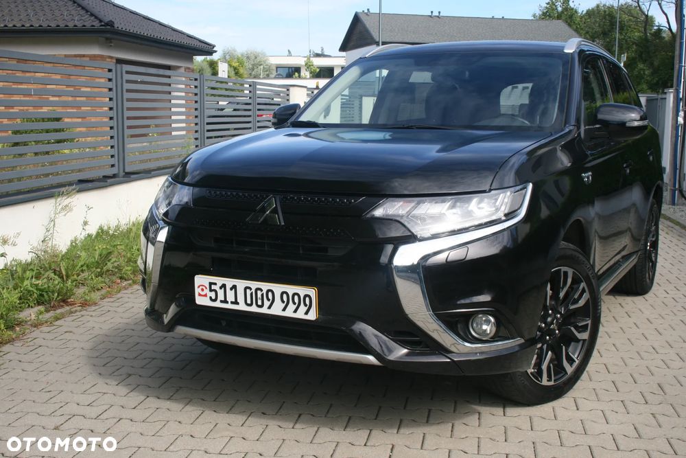 Mitsubishi Outlander Intense + - 1