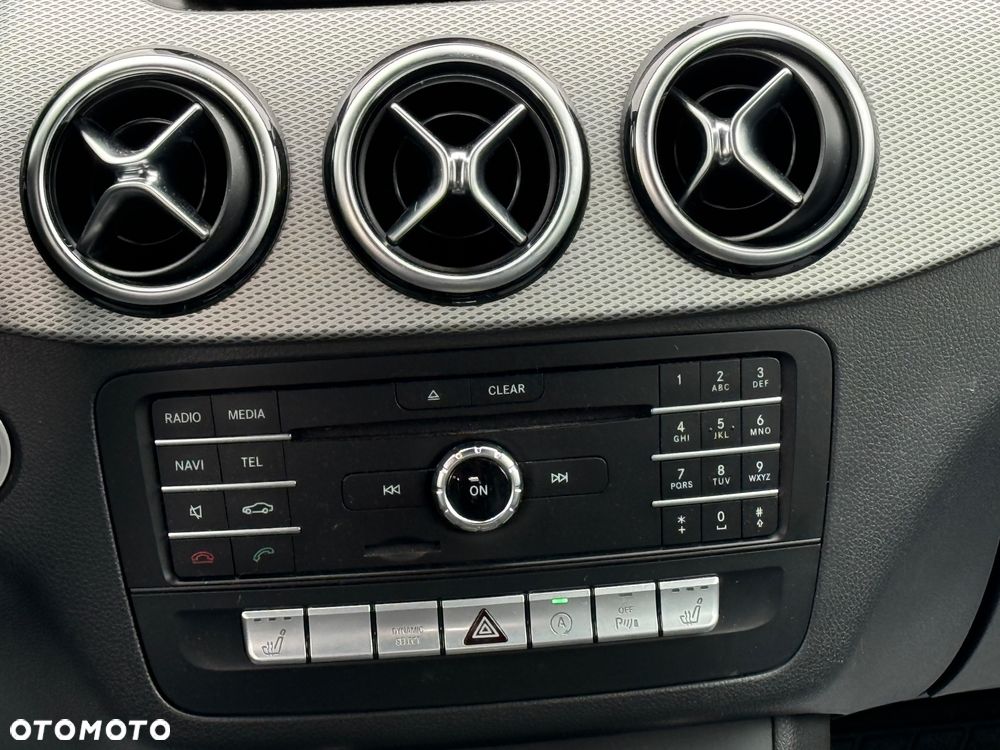 Mercedes-Benz Klasa B 200 7G-DCT Style - 17