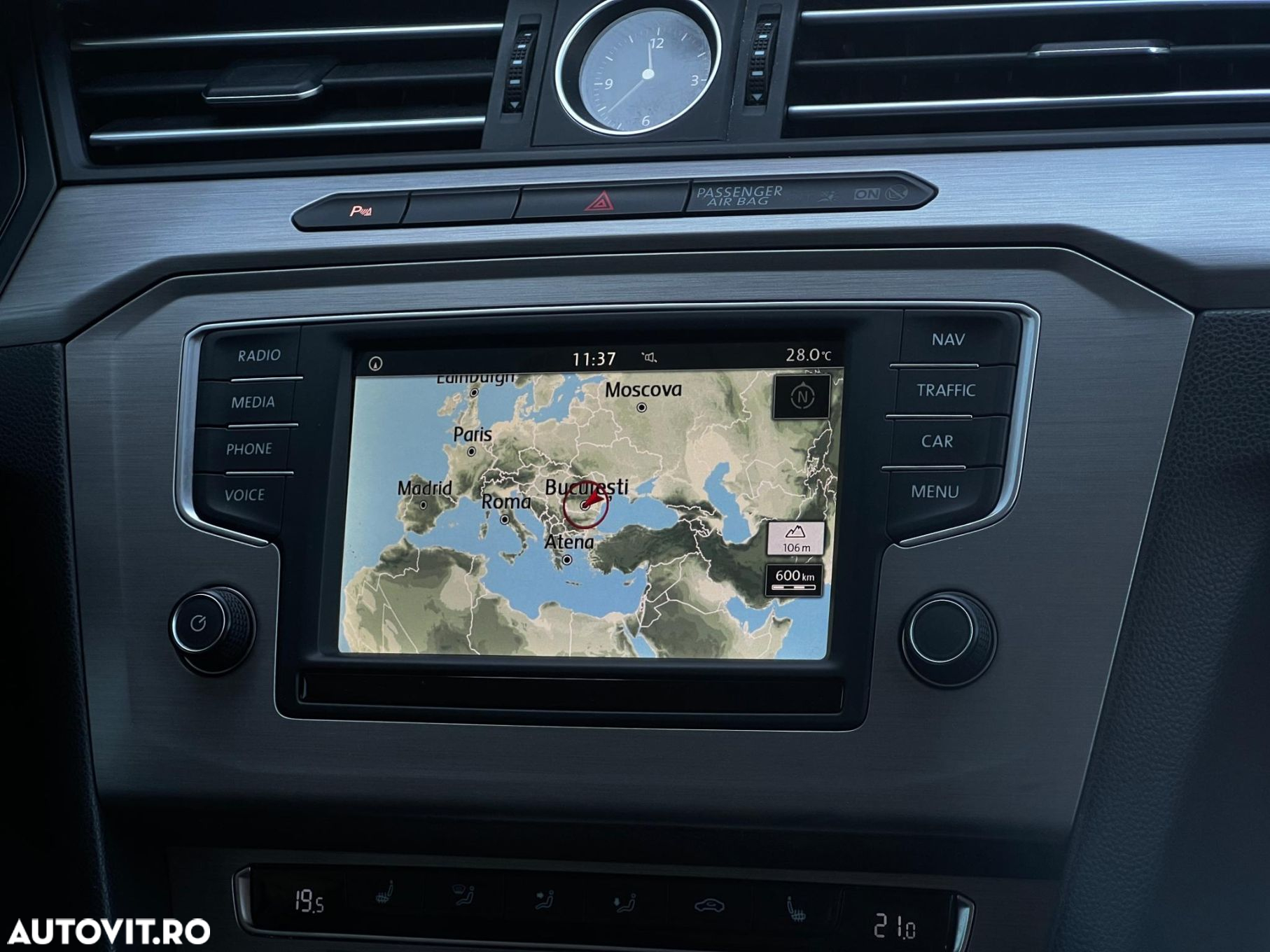 Volkswagen Passat - 18