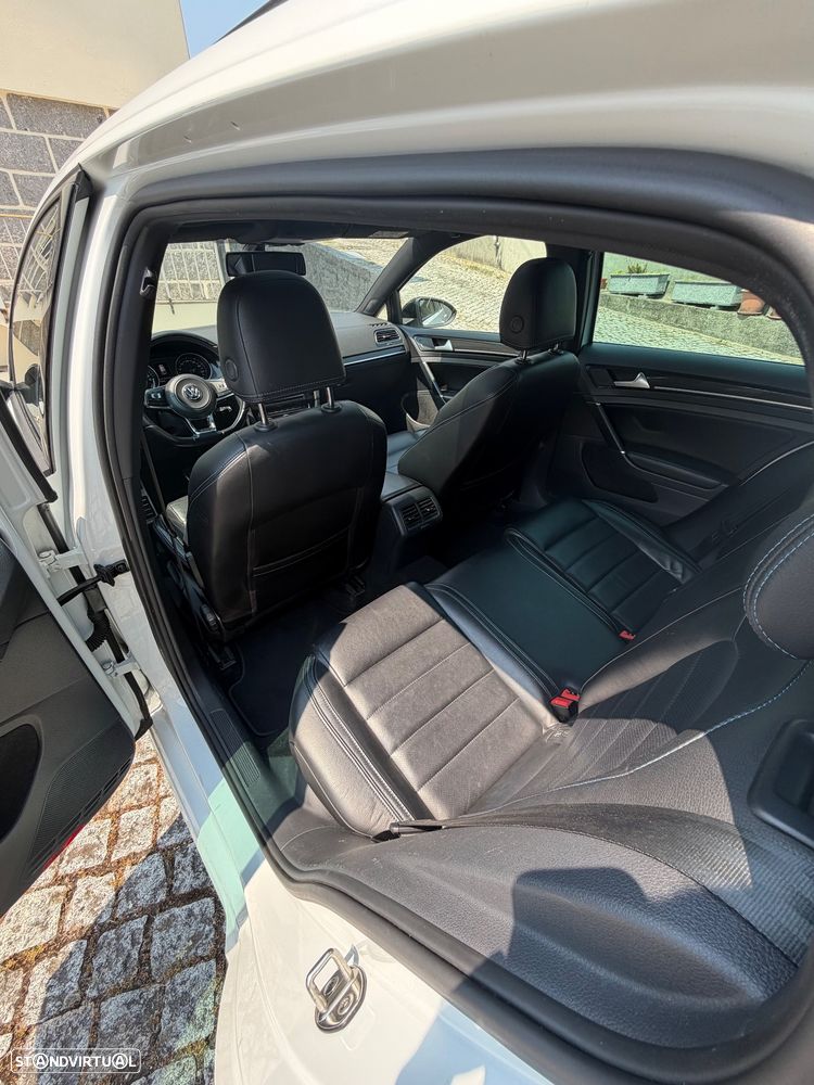 VW Golf - 11
