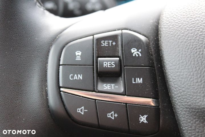 Ford Focus 1.0 EcoBoost Titanium - 25