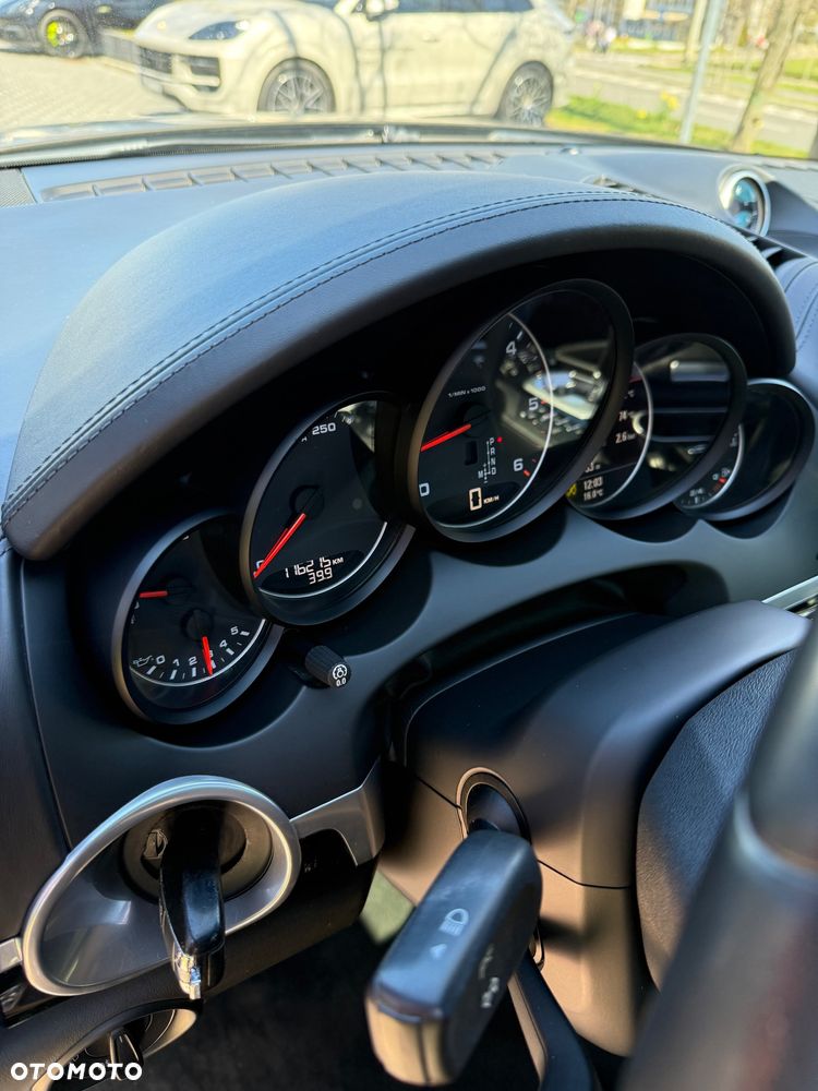 Porsche Cayenne Diesel - 10