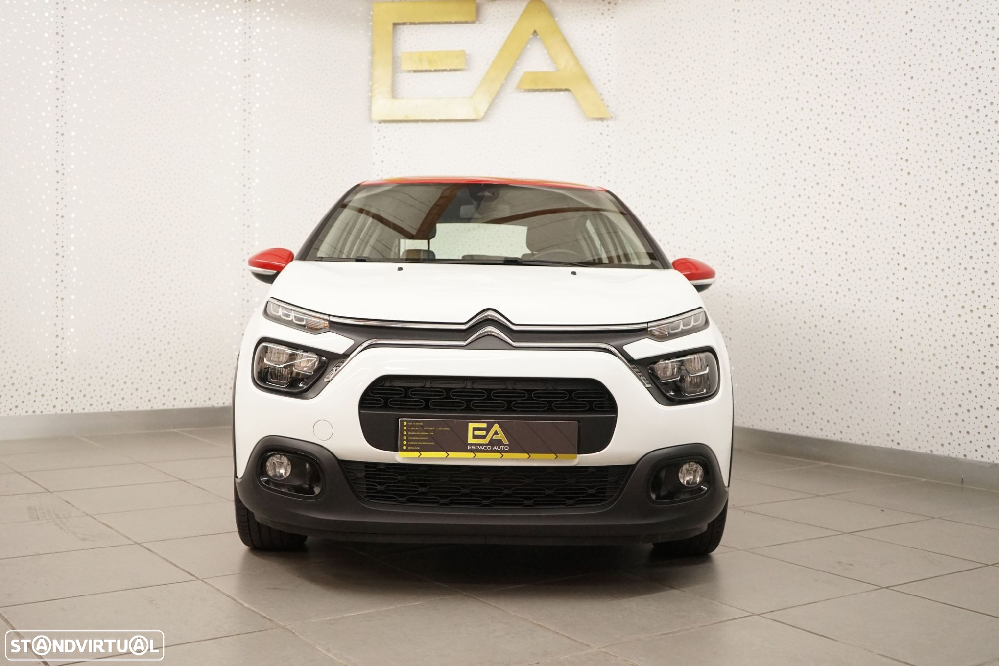 Citroën C3 1.2 PureTech Shine - 2