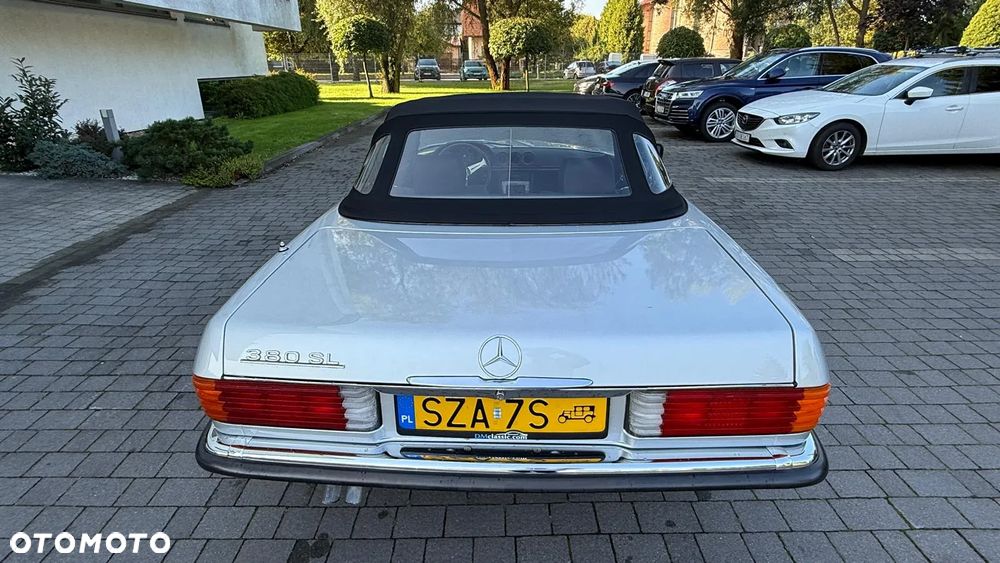 Mercedes-Benz SL - 13
